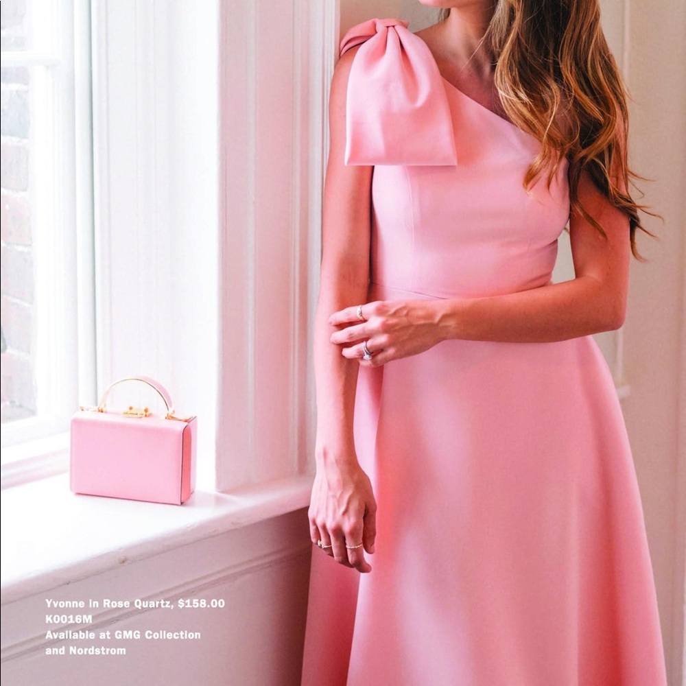 NWT Gal Meets Glam Yvonne